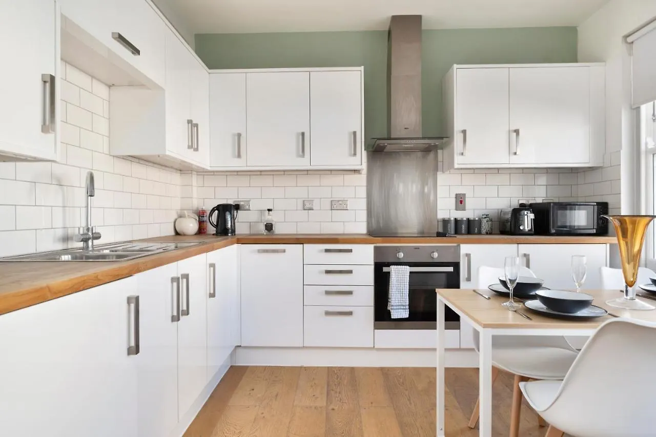 I360 Penthouse: Seaside Retreat with Private Rooftop Brighton United Kingdom