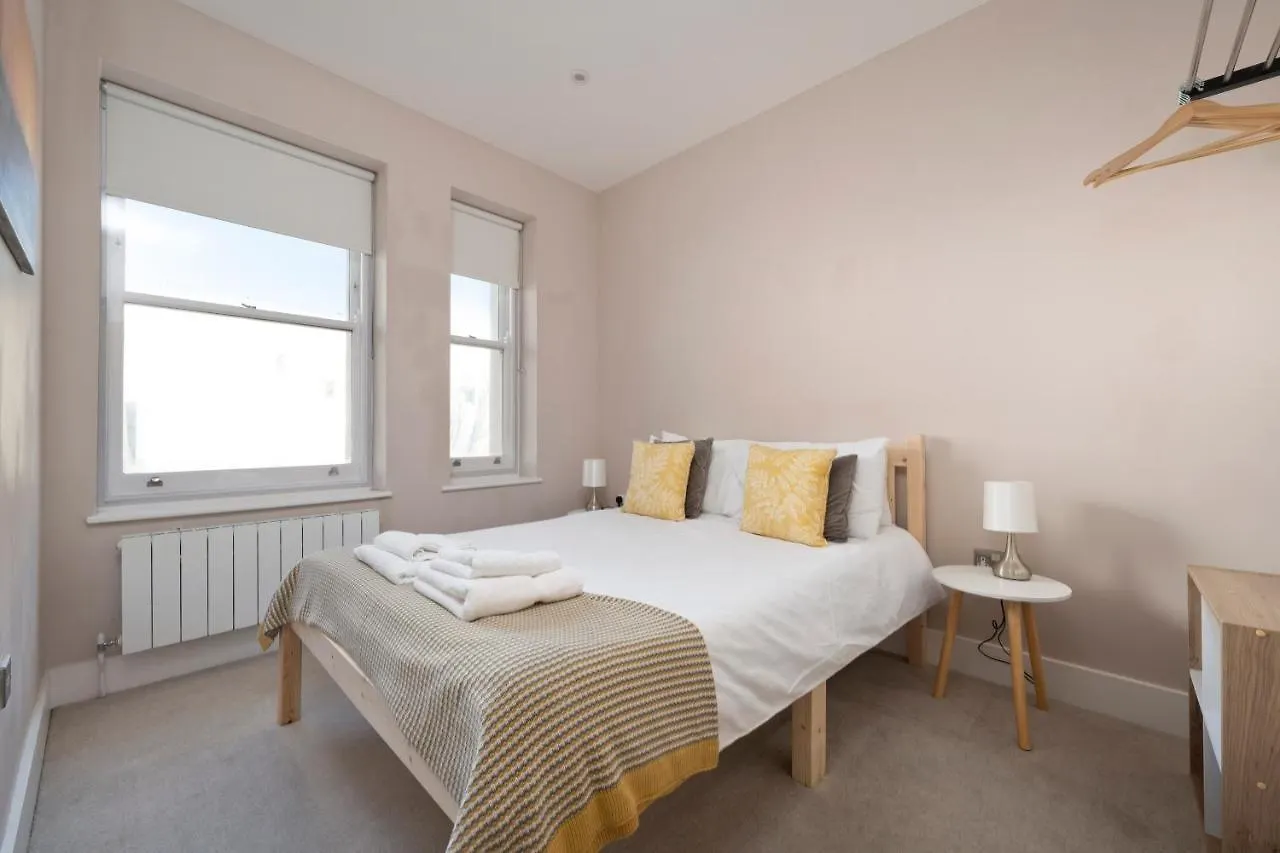 Апартаменты The I360 Flat, Penthouse, Sea View, Large Private Roof Terrace, Central Brighton 2 Bedroom, Up To 6 Guests