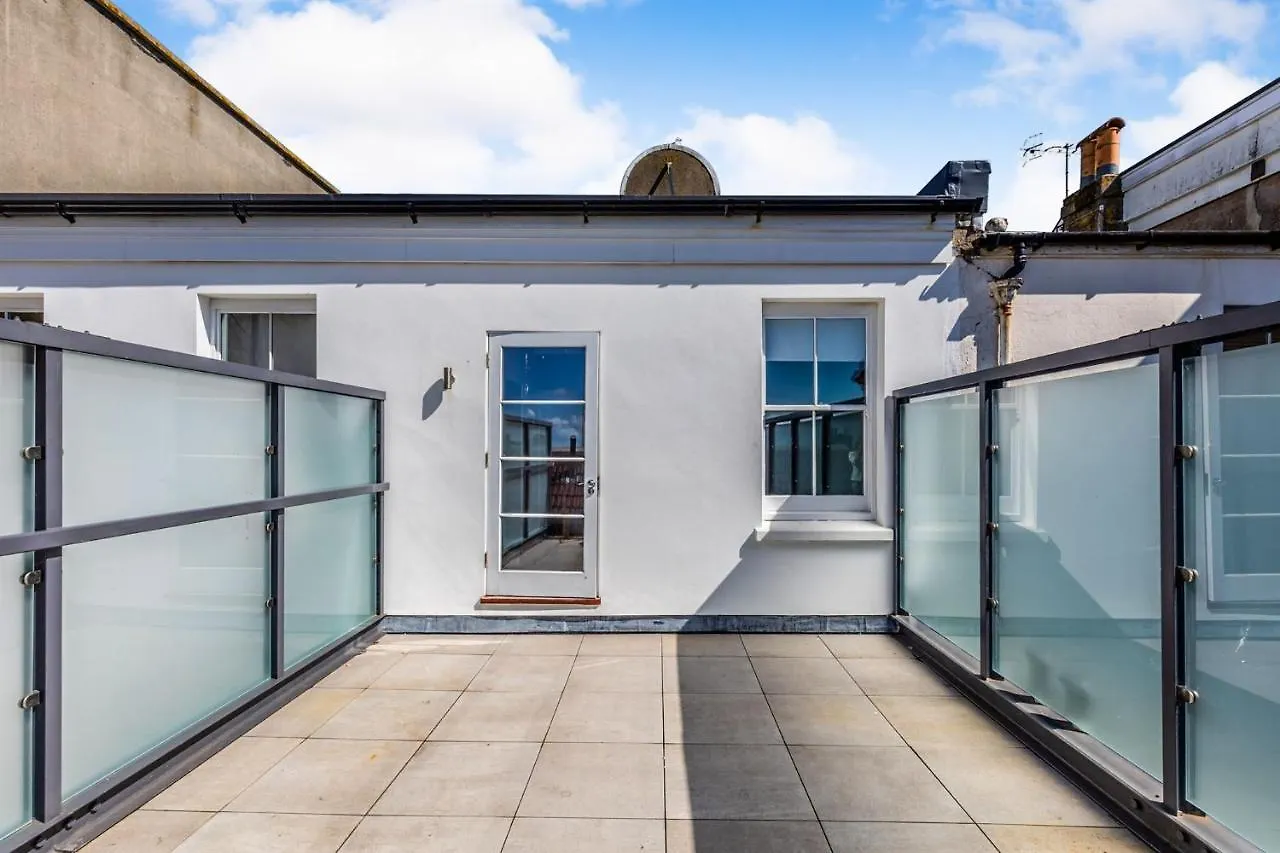 The I360 Flat, Penthouse, Sea View, Large Private Roof Terrace, Central Brighton 2 Bedroom, Up To 6 Guests 0*,