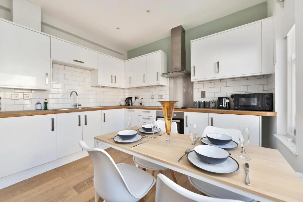 Апартаменты The I360 Flat, Penthouse, Sea View, Large Private Roof Terrace, Central Brighton 2 Bedroom, Up To 6 Guests